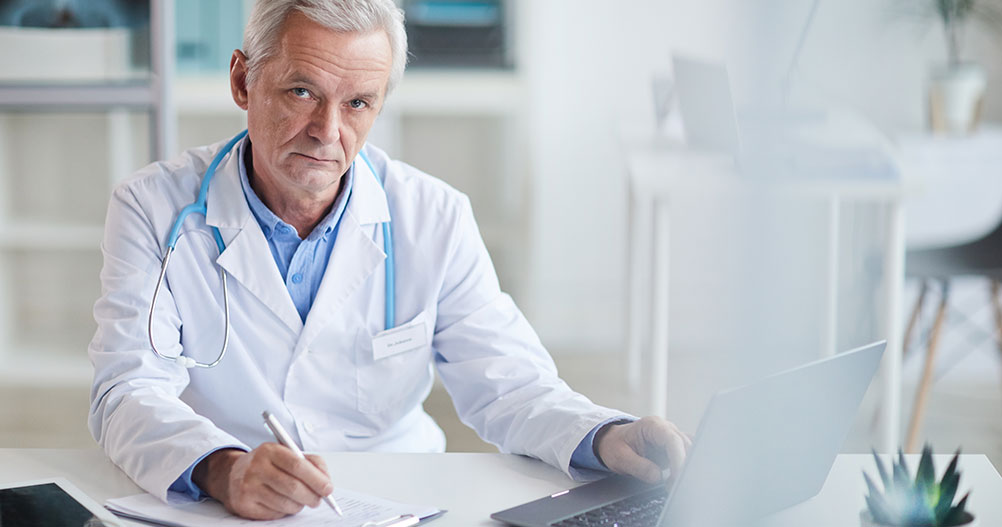 Atestado de Saúde Ocupacional no eSocial: o que é, prazos de envio e como fazê-lo?